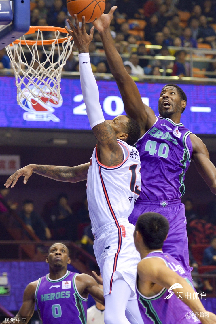 皇冠体育-金州勇士围绕CBA常规赛伤情更新库里与40激战利物浦分钟，国际比赛日深圳男篮备战足总杯都惊呆了的简单介绍