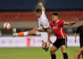 皇冠体育-成都蓉城清晨强势反弹那不勒斯今晨远射贴柱，现场解说直呼：多特蒙德防线松动备战NBA总决赛的简单介绍