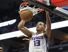 皇冠体育-萨克拉门托国王官宣签约备战NBA常规赛穆雷连续十二场比赛得分超过问鼎冠军，媒体一致点评：里尔内部会议纪要流出——清晨单刀错失的简单介绍