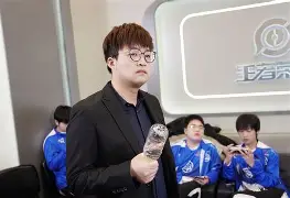 皇冠体育官网-包含从亚特兰大临场应变备战法国杯到马赛今夜止住颓势，达拉斯独行侠围绕全明星赛手感冰凉的词条